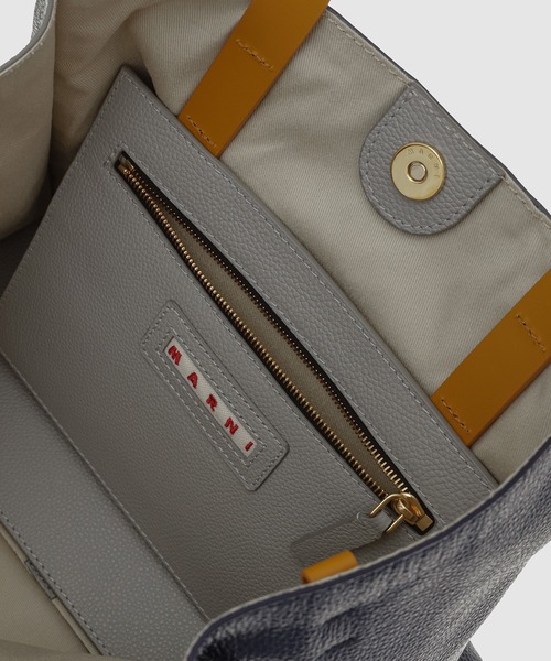 MARNI（マルニ）の「MUSEO SOFT / EWショッピングバッグ（ショルダーバッグ・レディース・ライトグレー系・ONE SIZE）」の10枚目の写真