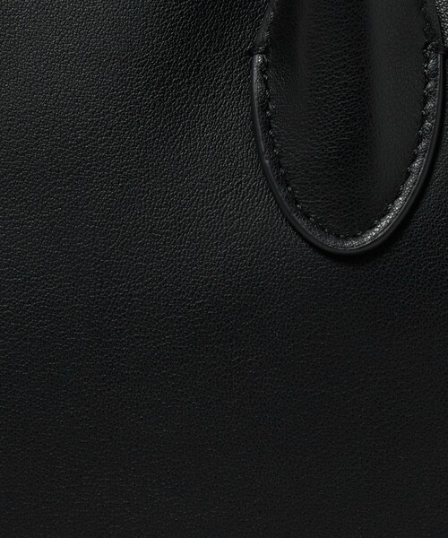 tov（トーヴ）の「＜TOV＞ MOU S（ショルダーバッグ・レディース・ライラック/ブラック・FREE）」の7枚目の写真