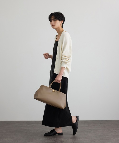 SALON adam et rope'（サロン アダム エ ロペ）の「【WEB限定】【WS（ドゥーブル）】ソフトレザーメタルロックボストン（ハンドバッグ・レディース・ブラック系その他/ブラック/ベージュ系その他・FREE）」の13枚目の写真