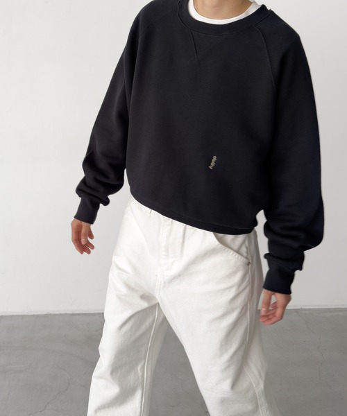 CANAL JEAN(キャナルジーン)の「HARING ラグランクロップドトレーナー 裏毛(スウェット・レディース・スミクロ/ライトアッシュグレー/オフホワイト・ONE SIZE)」の8枚目の写真