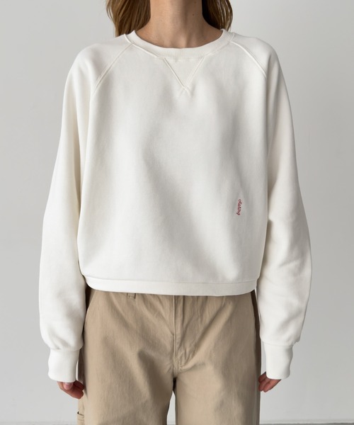 CANAL JEAN(キャナルジーン)の「HARING ラグランクロップドトレーナー 裏毛(スウェット・レディース・スミクロ/ライトアッシュグレー/オフホワイト・ONE SIZE)」の14枚目の写真