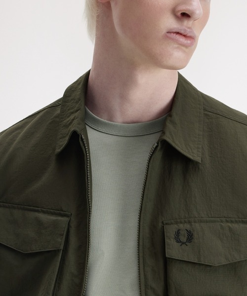 FRED PERRY(フレッドペリー)の「Ripstop Pocket Overshirt/リップストップポケットオーバーシャツ(シャツ/ブラウス・メンズ・ベージュ/ダークカーキ・S/M/L)」の22枚目の写真