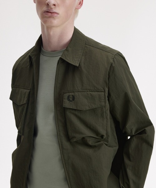 FRED PERRY(フレッドペリー)の「Ripstop Pocket Overshirt/リップストップポケットオーバーシャツ(シャツ/ブラウス・メンズ・ベージュ/ダークカーキ・S/M/L)」の21枚目の写真