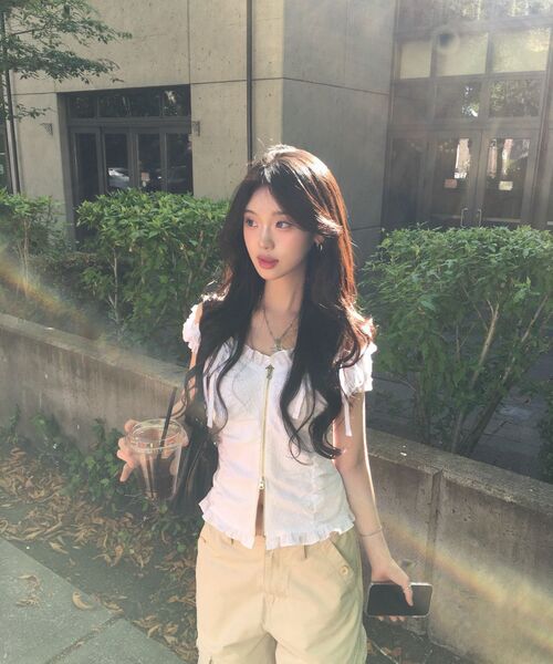 ROSEFRANTZ（ロゼフランツ）の「Two-way Frill Ribbon Sleeveless [White]（Tシャツ/カットソー・レディース・その他・FREE）」の10枚目の写真