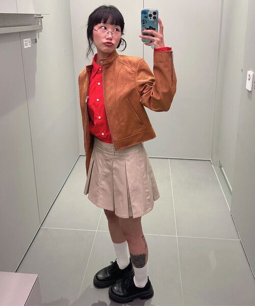 MUSINSA STANDARD WOMAN（ムシンサスタンダードウーマン）の「ウィメンズオーバーサイズウォッシュドポプリンシャツ[レッド]（シャツ/ブラウス・レディース・その他・SMALL/MEDIUM/LARGE/X-SMALL）」の2枚目の写真