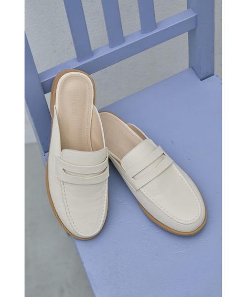 un/neu(アンノイ)の「ミュールローファー / フラットシューズ(ローファー・レディース・ブラウン/アイボリー/ブラック・SMALL/MEDIUM/LARGE)」の15枚目の写真