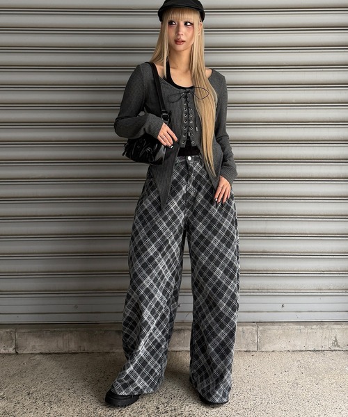 Figments（フィグメンツ）の「チェックカーブデニム（デニムパンツ・レディース・ブラック・SMALL/MEDIUM）」の4枚目の写真