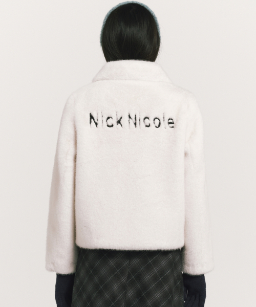 NICK&NICOLE(ニックアンドニコール)の「PREMIUM SOFT GLOW FUR JACKET_CREAM(ムートンコート・レディース・その他・FREE)」の3枚目の写真