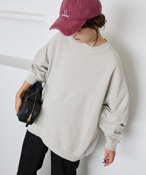 SLOBE IENA(スローブイエナ)の「《WEB限定/追加》ビックシルエットピグメント裏毛プルオーバー(スウェット・レディース・ブラック系その他/ベージュ/ネイビー・FREE)」の6枚目の写真