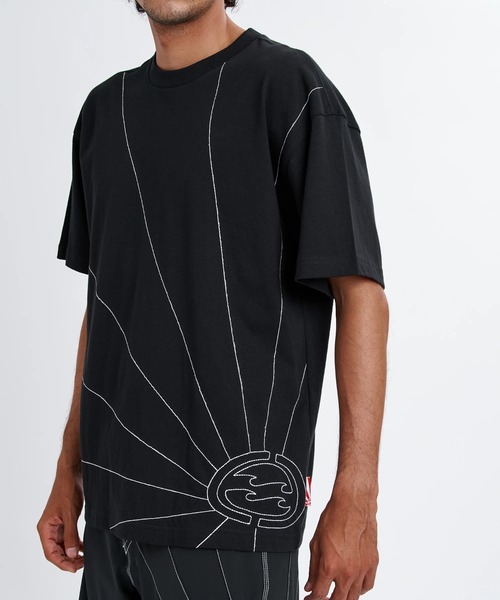 BILLABONG(ビラボン)の「BILLABONG メンズ A.I. BIO STITCH OG S Tシャツ 【2026年春夏モデル】/ビラボンアンディアイアインズコラボモデル半袖Tシャツ(Tシャツ/カットソー・メンズ・ブラック・X-LARGE/LARGE/MEDIUM)」の4枚目の写真