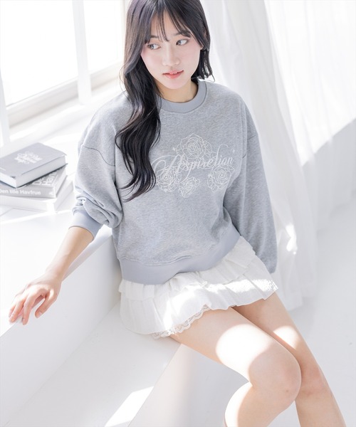 clear（クリア）の「フラワープリントロゴ刺繍スウェット[カジュアル 着回し抜群 大人 ガーリー]≪新作≫（スウェット・レディース・グレー/オフホワイト・F）」の8枚目の写真