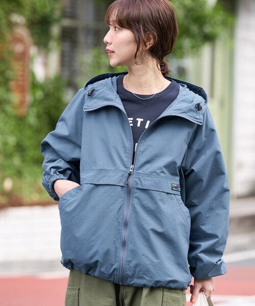 FREAK'S STORE（フリークスストア）の「限定展開　FREAK'S STORE OUTDOORS 撥水 花粉 防止 マウンテンパーカー (パッカブル)（マウンテンパーカー・レディース・オリーブ/ブラック/ブルー/ベージュ・ﾌﾘ-）」の4枚目の写真