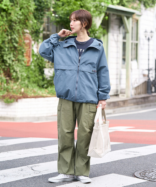 FREAK'S STORE（フリークスストア）の「限定展開　FREAK'S STORE OUTDOORS 撥水 花粉 防止 マウンテンパーカー (パッカブル)（マウンテンパーカー・レディース・オリーブ/ブラック/ブルー/ベージュ・ﾌﾘ-）」の11枚目の写真