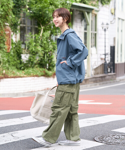 FREAK'S STORE（フリークスストア）の「限定展開　FREAK'S STORE OUTDOORS 撥水 花粉 防止 マウンテンパーカー (パッカブル)（マウンテンパーカー・レディース・オリーブ/ブラック/ブルー/ベージュ・ﾌﾘ-）」の16枚目の写真