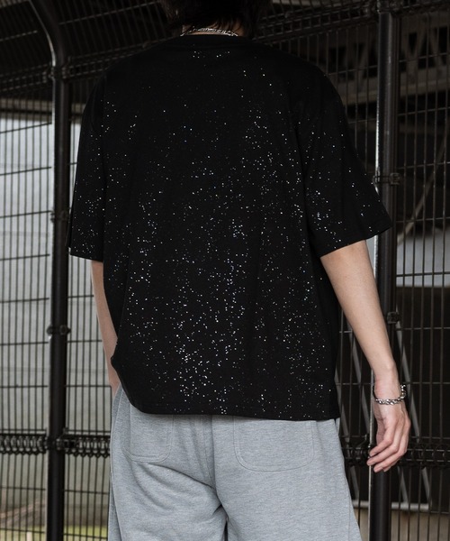 THRASHER(スラッシャー)の「【at】〔THRASHER/スラッシャー〕ラメ総柄 ラインストーンロゴ 半袖Tシャツ シュート丈展開有り(Tシャツ/カットソー・メンズ・ブラック/ホワイト/ピンク・FREE/MEDIUM/LARGE)」の4枚目の写真