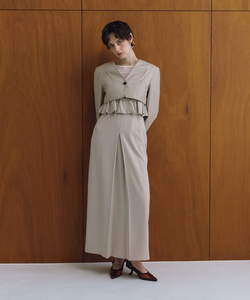 ANDRESD（アンドレスド）の「スラッシュポケットクロップドジャケット / slash pockets cropped jacket（ノーカラージャケット・レディース・グレイッシュベージュ/ブラック/チャコール・S/L/M）」の7枚目の写真