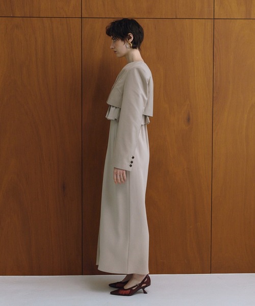 ANDRESD（アンドレスド）の「スラッシュポケットクロップドジャケット / slash pockets cropped jacket（ノーカラージャケット・レディース・グレイッシュベージュ/ブラック/チャコール・S/L/M）」の11枚目の写真