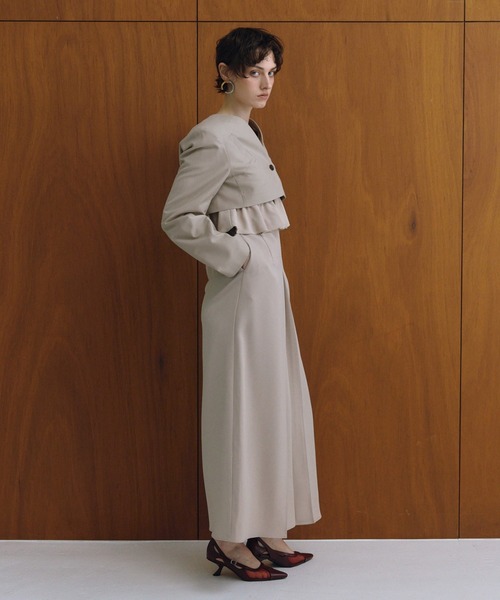 ANDRESD（アンドレスド）の「スラッシュポケットクロップドジャケット / slash pockets cropped jacket（ノーカラージャケット・レディース・グレイッシュベージュ/ブラック/チャコール・S/L/M）」の9枚目の写真