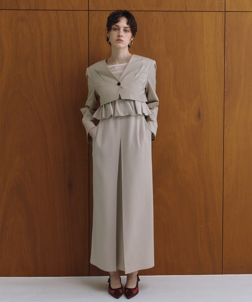 ANDRESD（アンドレスド）の「スラッシュポケットクロップドジャケット / slash pockets cropped jacket（ノーカラージャケット・レディース・グレイッシュベージュ/ブラック/チャコール・S/L/M）」の15枚目の写真