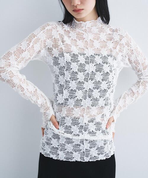 CODE A(コードエー)の「floral lace highneck tops(Tシャツ/カットソー・レディース・ピンク/ホワイト/ブラック・00)」の1枚目の写真