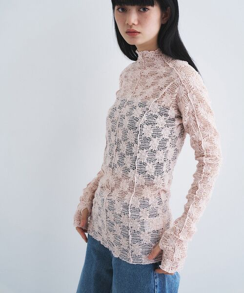 CODE A(コードエー)の「floral lace highneck tops(Tシャツ/カットソー・レディース・ピンク/ホワイト/ブラック・00)」の12枚目の写真