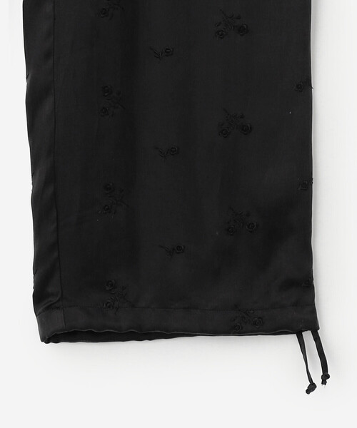 TICCA（ティッカ）の「TICCA | 〈別注〉 キュプラフラワーエンブロイダリーパンツ WOMEN（その他パンツ・レディース・チャコール・F）」の12枚目の写真