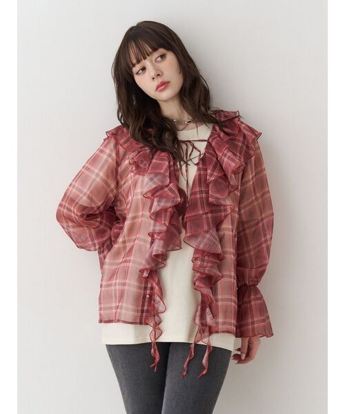 jouetie(ジュエティ)の「ラッフルフリルシアーシャツ(シャツ/ブラウス・レディース・グレー/ブラック/レッド・MEDIUM)」の5枚目の写真