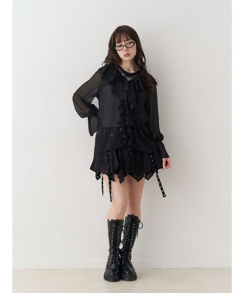 jouetie(ジュエティ)の「ラッフルフリルシアーシャツ(シャツ/ブラウス・レディース・グレー/ブラック/レッド・MEDIUM)」の12枚目の写真