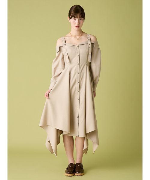 FURFUR(ファーファー)の「オフショルシャツワンピース(ワンピース・レディース・ベージュ/ブラック・F)」の4枚目の写真