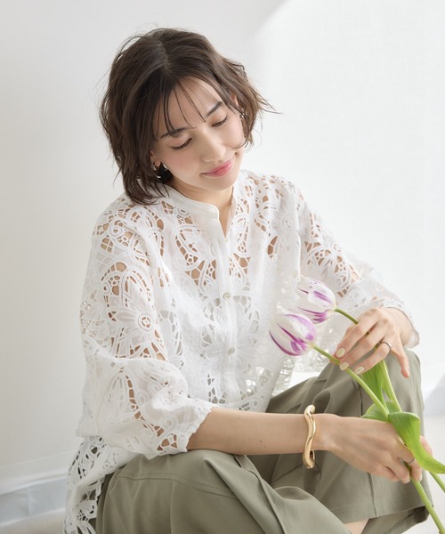 KATHARINE ROSS(キャサリンロス)の「【KATHARINE ROSS】マーガレット刺繍ドルマンブラウス(シャツ/ブラウス・レディース・ホワイト/ベージュ・FREE)」の8枚目の写真