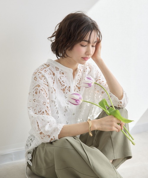 KATHARINE ROSS(キャサリンロス)の「【KATHARINE ROSS】マーガレット刺繍ドルマンブラウス(シャツ/ブラウス・レディース・ホワイト/ベージュ・FREE)」の9枚目の写真