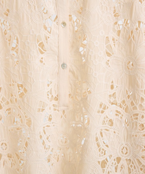 KATHARINE ROSS(キャサリンロス)の「【KATHARINE ROSS】マーガレット刺繍ドルマンブラウス(シャツ/ブラウス・レディース・ホワイト/ベージュ・FREE)」の10枚目の写真