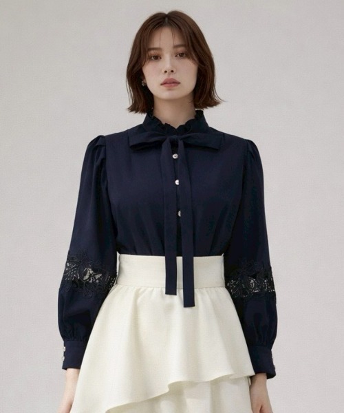 SWINGLE（スウィングル）の「フリルスタンドネック袖レースブラウス（シャツ/ブラウス・レディース・パープル系その他4/ネイビー/ホワイト系その他5・FREE）」の3枚目の写真