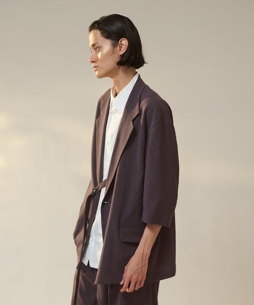 UJOH(ウジョー)の「【UJOH HOMME/ウジョー】2BS Belt Half Sleeve JKT / TAトロピカル / M732-J53-501(テーラードジャケット・メンズ・ブラック/グレー/ブラウン・4/5)」の7枚目の写真