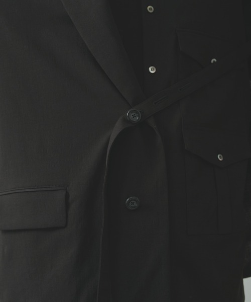 UJOH(ウジョー)の「【UJOH HOMME/ウジョー】2BS Belt Half Sleeve JKT / TAトロピカル / M732-J53-501(テーラードジャケット・メンズ・ブラック/グレー/ブラウン・4/5)」の17枚目の写真