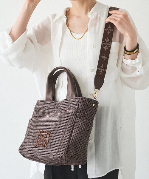 russet(ラシット)の「【今季大注目】ナイロンラフィア2WAYトートバッグ(トートバッグ・レディース・アイボリー/ブラック/ダークブラウン・FREE)」の8枚目の写真