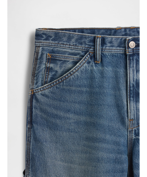 GAP（ギャップ）の「スーパーバギー デニムカーペンター ショートパンツ（デニムパンツ・メンズ・インディゴブルー・30W/32W/34W/28W/36W）」の3枚目の写真