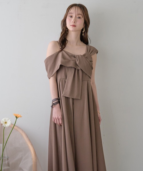 mideal(マイディール)の「ribbon design one shoulder onepiece / リボンデザインワンショルダーワンピース(ワンピース・レディース・ブラウン/ブラック・FREE)」の7枚目の写真