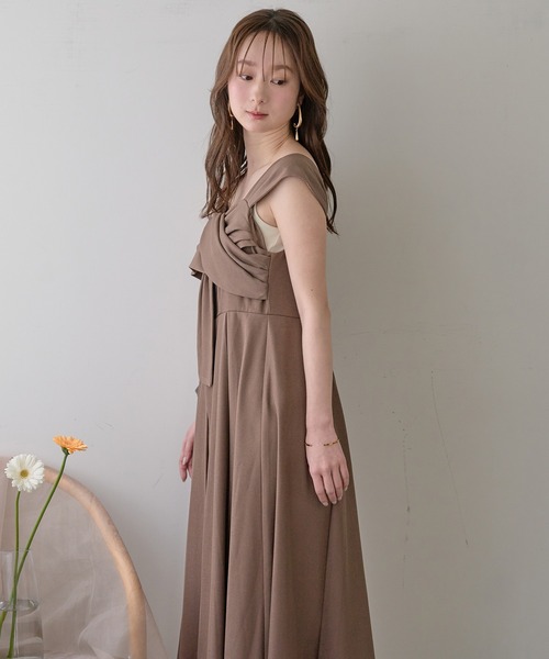 mideal(マイディール)の「ribbon design one shoulder onepiece / リボンデザインワンショルダーワンピース(ワンピース・レディース・ブラウン/ブラック・FREE)」の12枚目の写真