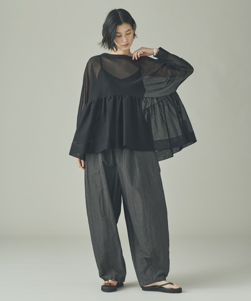 Curensology（カレンソロジー）の「Curensology(カレンソロジー)/シアーギャザーニットプルオーバー（ニット/セーター・レディース・ホワイト/ブラック/ライトピンク・FREE）」の4枚目の写真