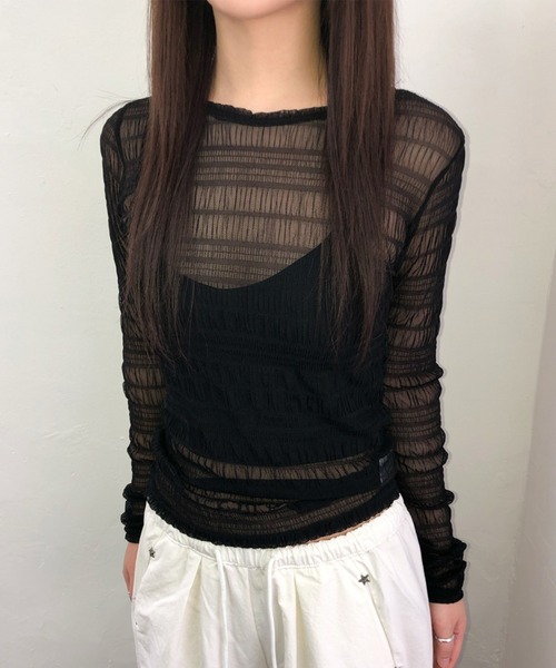Songe(ソンジュ)の「シアーシャーリングトップス(Tシャツ/カットソー・レディース・ブラック/ホワイト/ライトベージュ・FREE)」の5枚目の写真
