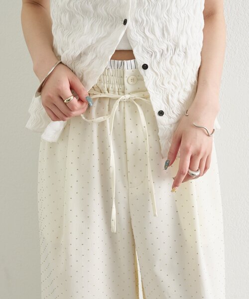 mystic(ミスティック)の「【新色IVO・GRY/3サイズ展開◎】ラインストーンWベルトパンツ(スラックス・レディース・グレー/ブラック/グレー系その他2/アイボリー・0/1/2)」の9枚目の写真