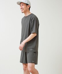 TAION（タイオン）の「【GLOSTER×TAION】機能素材 ワンマイルセットアップ（Tシャツ＋ショーツ）（Tシャツ/カットソー）」