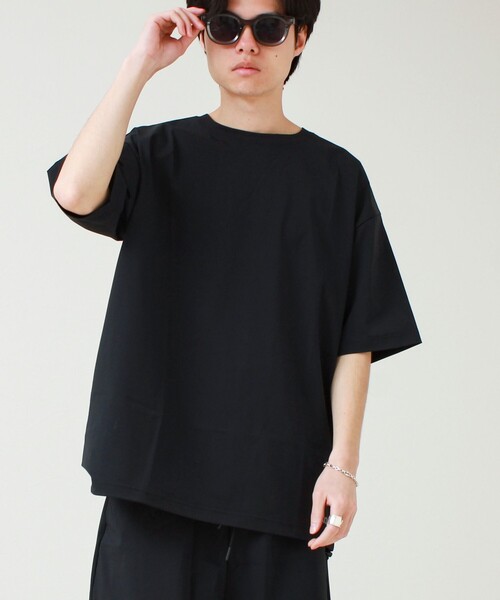 TAION(タイオン)の「【GLOSTER×TAION】機能素材 ワンマイルセットアップ(Tシャツ+ショーツ)(Tシャツ/カットソー・メンズ・チャコールグレー/ブラック・XL/L/M)」の10枚目の写真