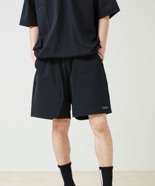 TAION(タイオン)の「【GLOSTER×TAION】機能素材 ワンマイルセットアップ(Tシャツ+ショーツ)(Tシャツ/カットソー・メンズ・チャコールグレー/ブラック・XL/L/M)」の12枚目の写真