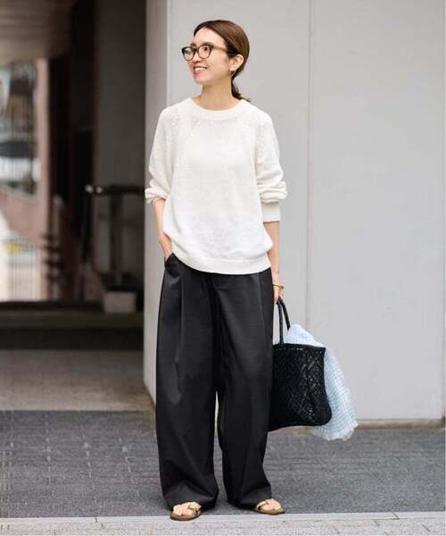 FRAMeWORK(フレームワーク)の「≪WEB限定≫タックカーブバックゴムパンツ 2(スラックス・レディース・ホワイト/ブラック・38/36/34)」の3枚目の写真