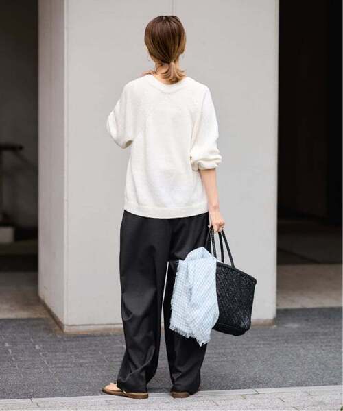 FRAMeWORK(フレームワーク)の「≪WEB限定≫タックカーブバックゴムパンツ 2(スラックス・レディース・ホワイト/ブラック・38/36/34)」の4枚目の写真