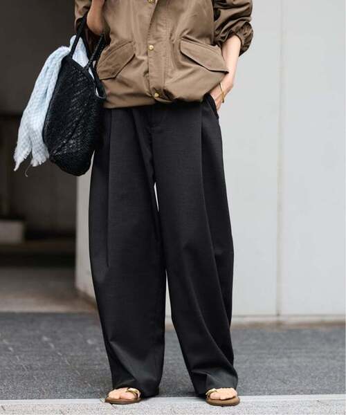 FRAMeWORK(フレームワーク)の「≪WEB限定≫タックカーブバックゴムパンツ 2(スラックス・レディース・ホワイト/ブラック・38/36/34)」の16枚目の写真