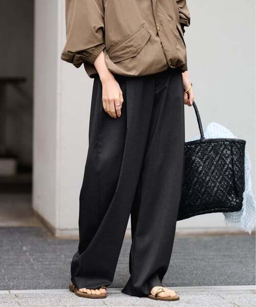 FRAMeWORK(フレームワーク)の「≪WEB限定≫タックカーブバックゴムパンツ 2(スラックス・レディース・ホワイト/ブラック・38/36/34)」の17枚目の写真