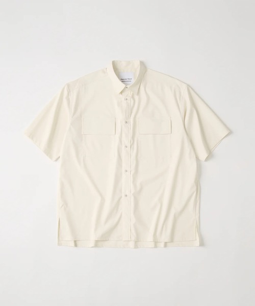 WHITE MOUNTAINEERING(ホワイトマウンテニアリング)の「【White Mountaineering/ホワイトマウンテニアリング】REGULAR COLLAR HALF SLEEVE SHIRT(シャツ/ブラウス・メンズ・ブラック/アイボリー・0/1/2)」の1枚目の写真